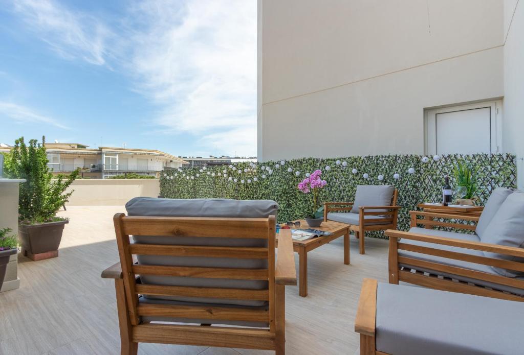 El Marivent Terrace